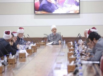 الأزهر يصدر بيانا شديد اللهجة ردا على ساويرس بشأن قضية الحجاب